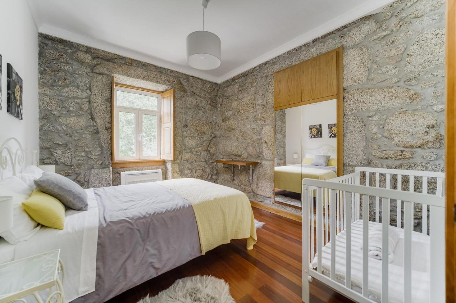 Quinta Fontes - Rustico Local E Holiday home *